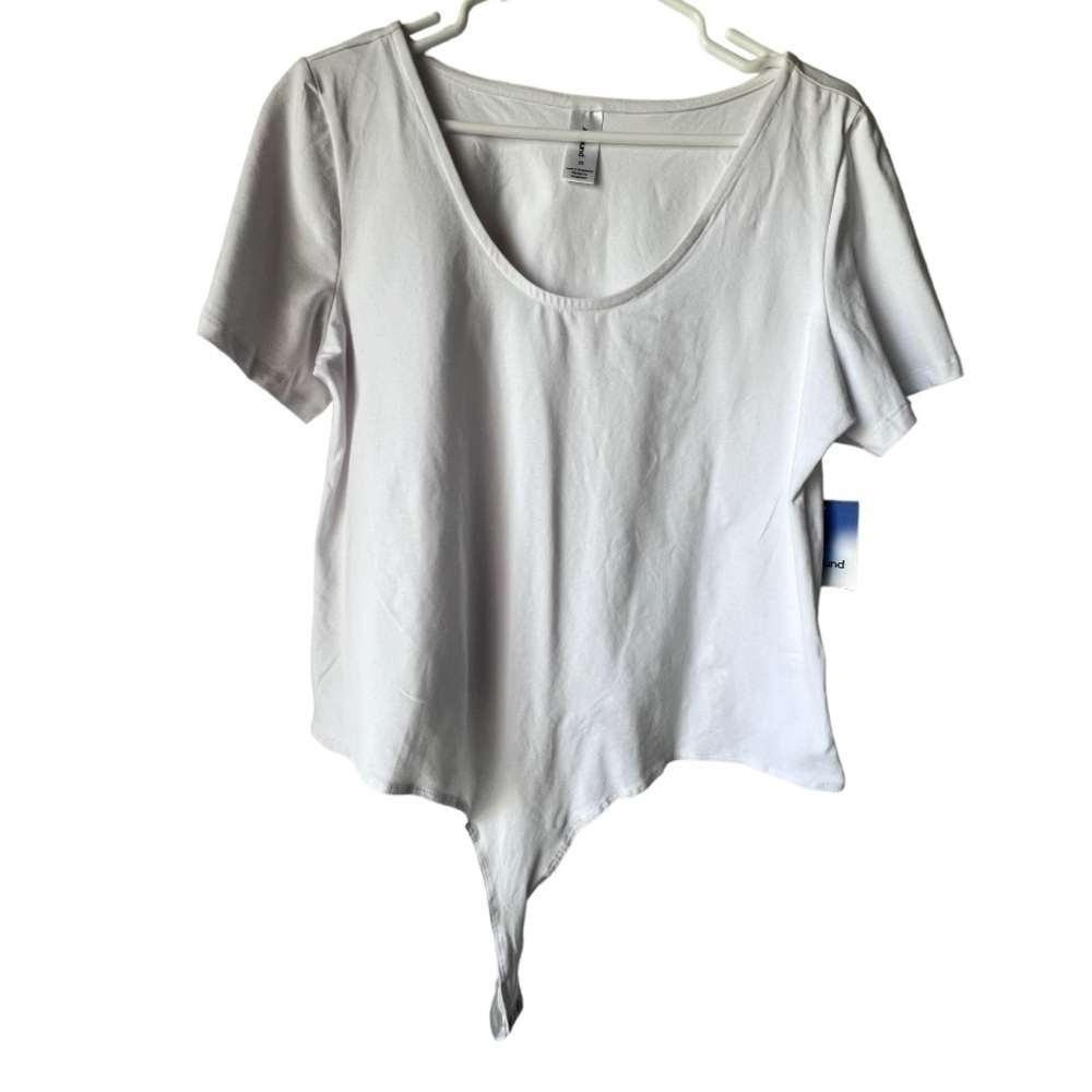 Women’s bodysuits Abound white plus size short sleeve light fabric size 2X.